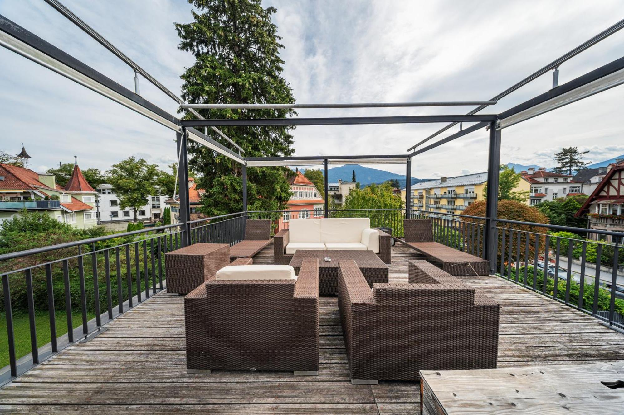 Bergblick Penthouse Apartment Innsbruck Bagian luar foto