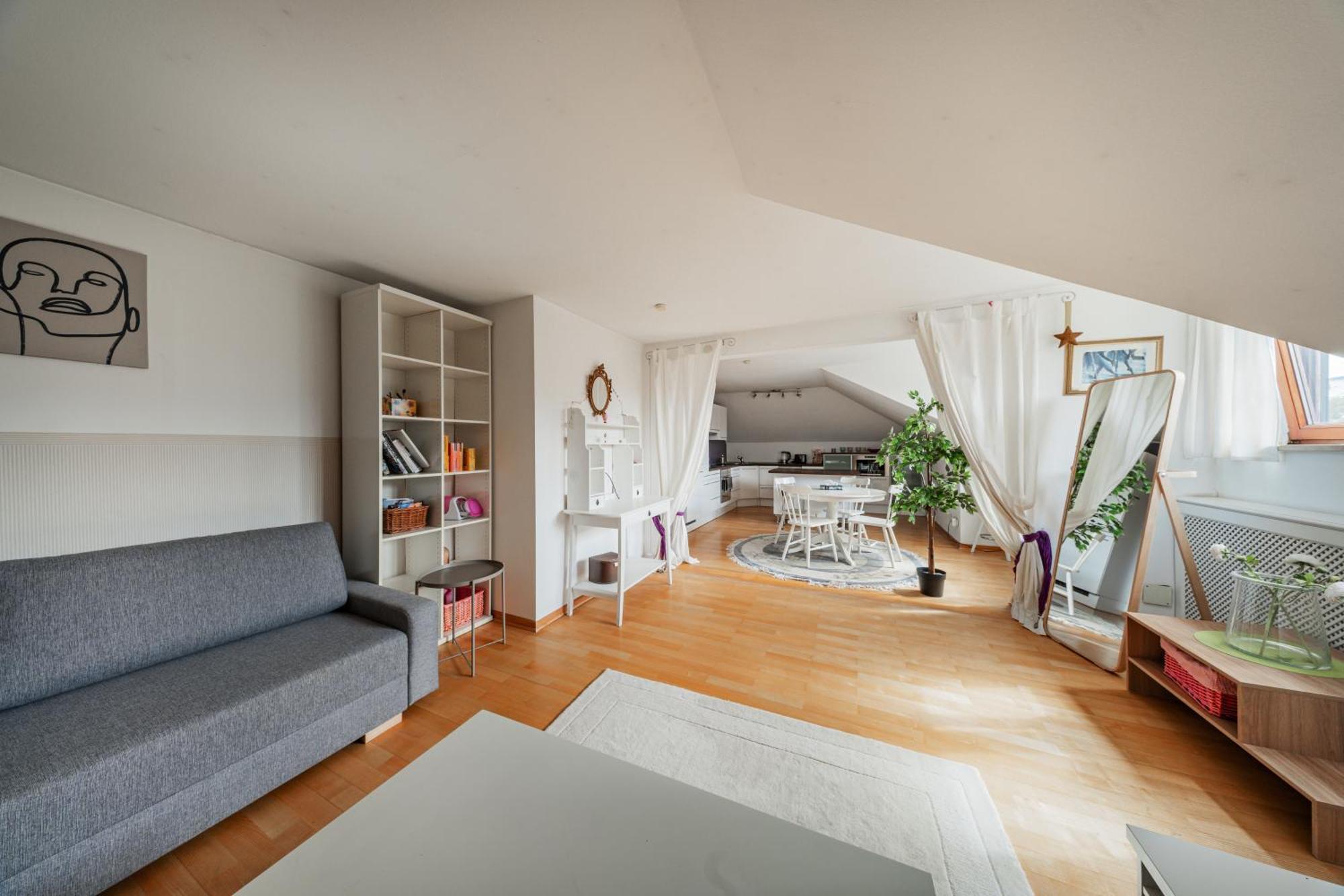 Bergblick Penthouse Apartment Innsbruck Bagian luar foto